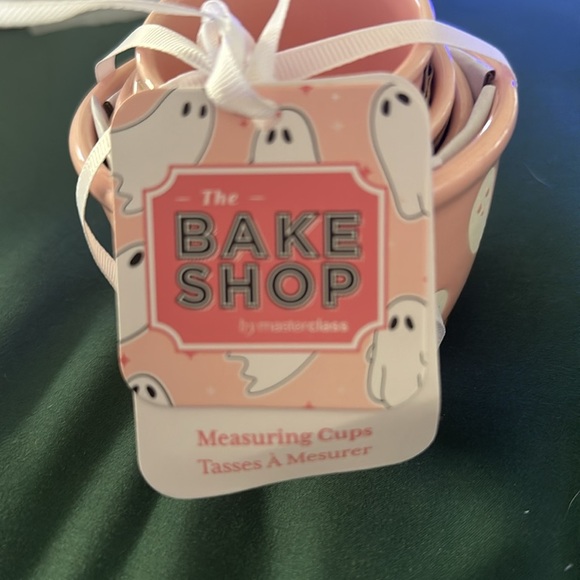 The Bake Shop Halloween Measuring Cups pink Ghost NWT👻👻👻 - Picture 3 of 5